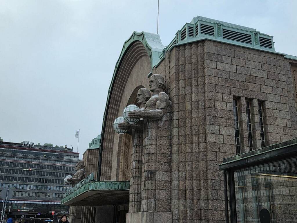 Michael Vater Esq Traveling Lawyer Helsinki Central Station