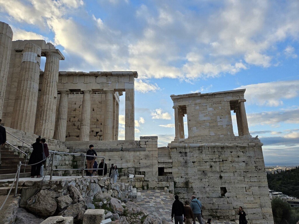 Michael Vater Esq TravelingLawyer Athens