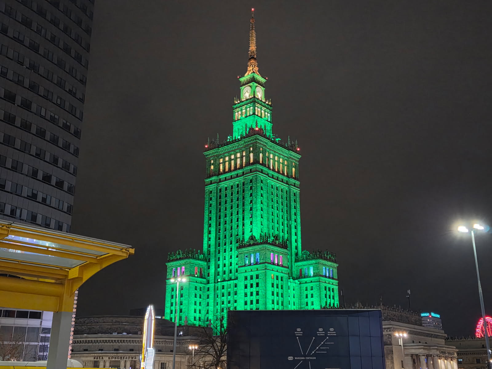 Michael Vater Esq TravelingLawyer.com Warsaw Poland