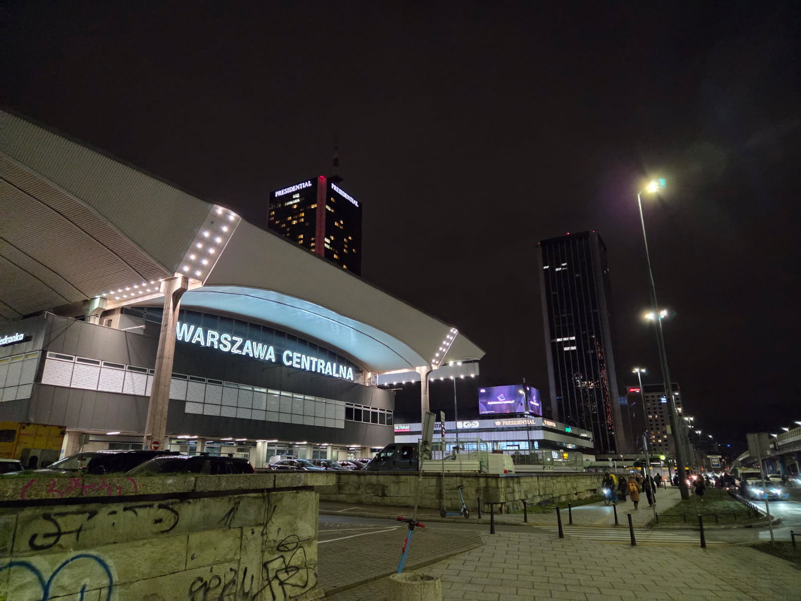 Michael Vater Esq TravelingLawyer.com Warsaw Poland